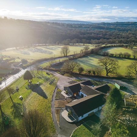 Suite 5 - Sleeping Giant Hotel - Pen Y Cae Inn Brecon Eksteriør billede