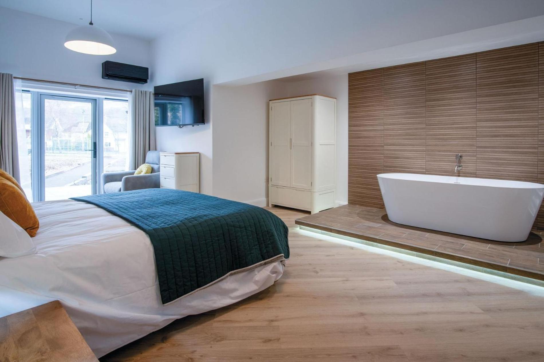 Suite 5 - Sleeping Giant Hotel - Pen Y Cae Inn Brecon Eksteriør billede