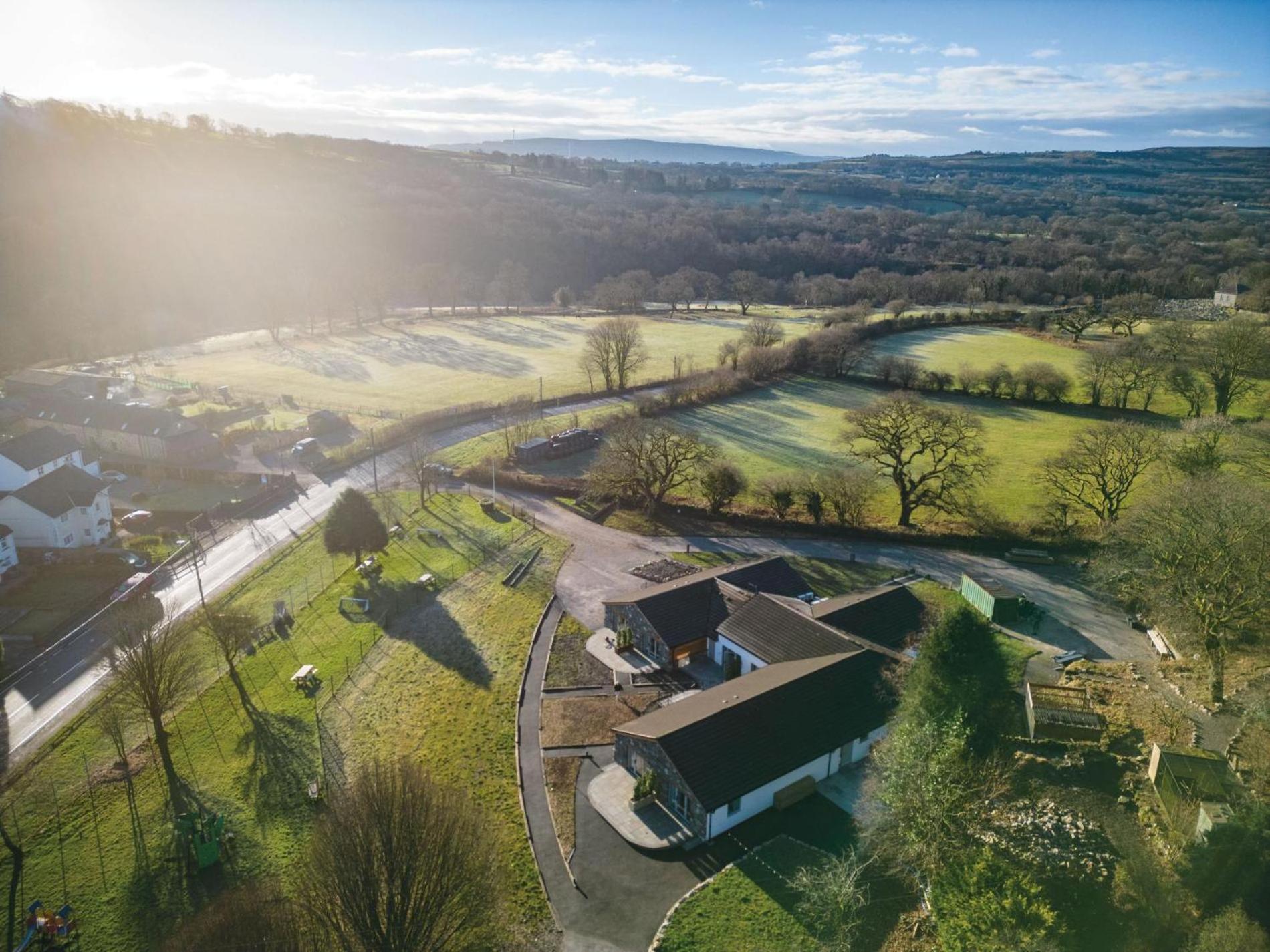 Suite 5 - Sleeping Giant Hotel - Pen Y Cae Inn Brecon Eksteriør billede