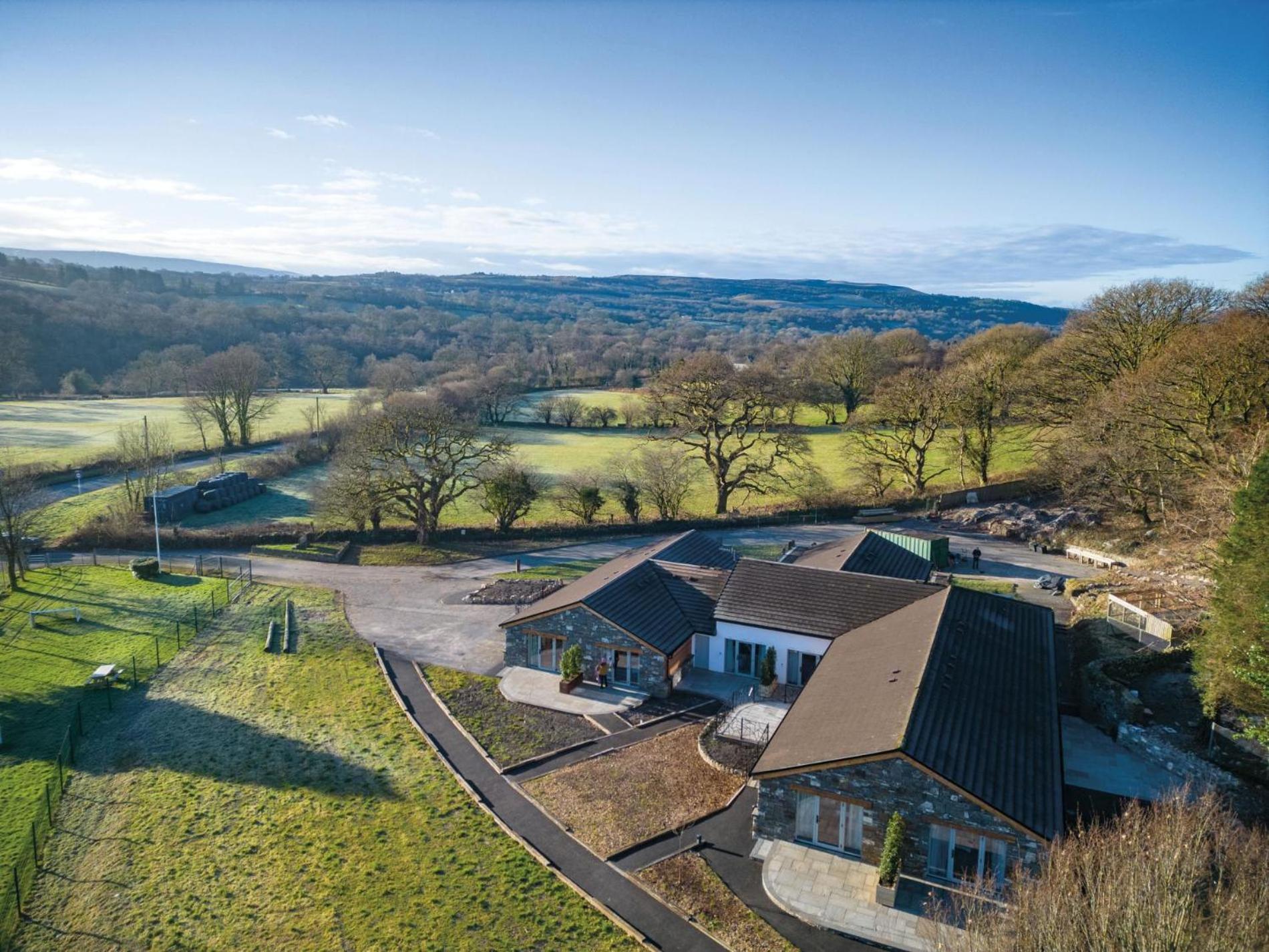 Suite 5 - Sleeping Giant Hotel - Pen Y Cae Inn Brecon Eksteriør billede
